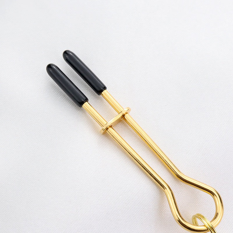 Gothic Pendant - Red-and-Gold Clip Attachment angle view | Blackyyds