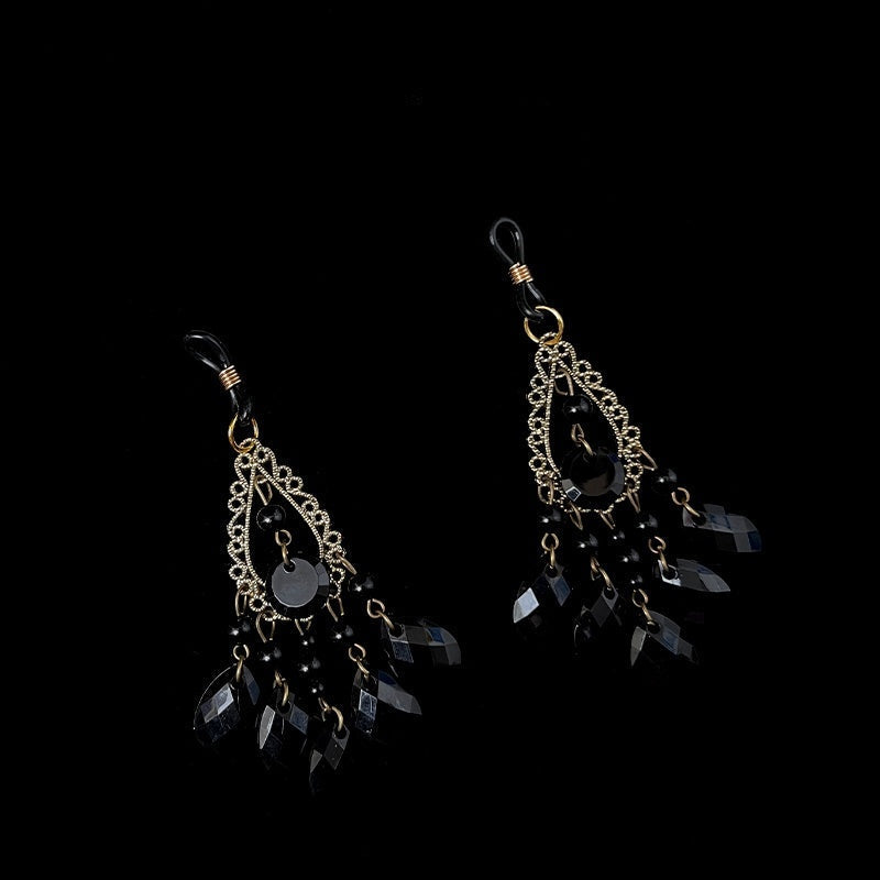 black gold chain silent pendant clasp detail | Blackyyds