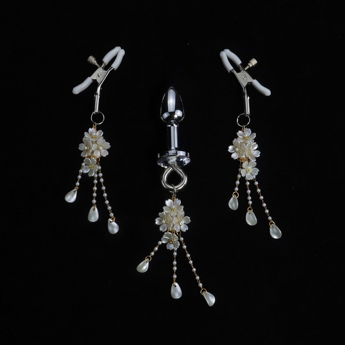 Gothic Tassel Flower Pendant - Multi-Color close-up detail | Blackyyds