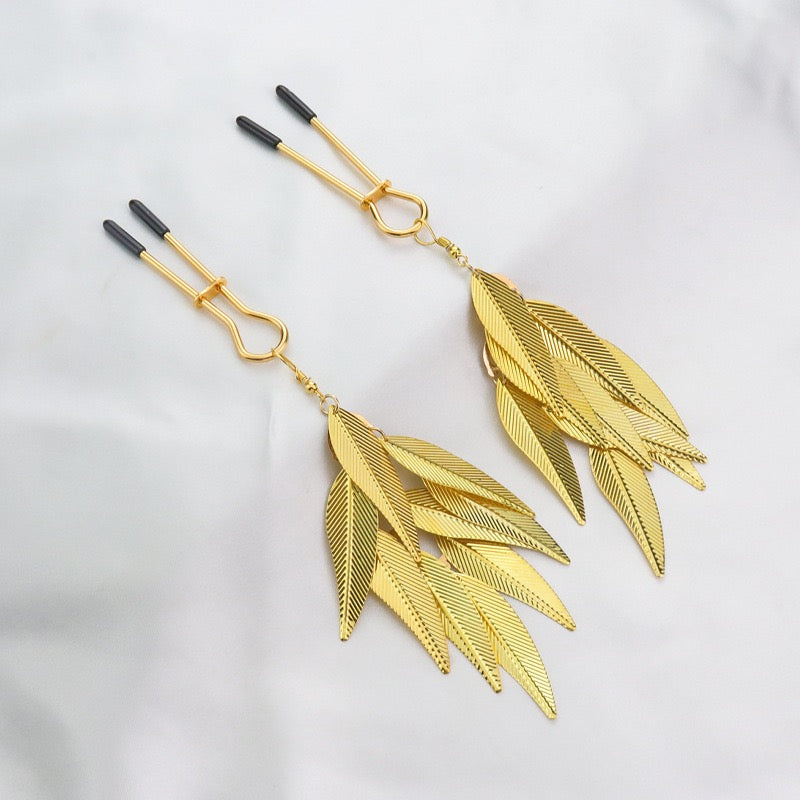 Gothic Tassel Leaf Pendant - Gold-and-Silver Clip Attachment gothic jewelry detail shot | Blackyyds