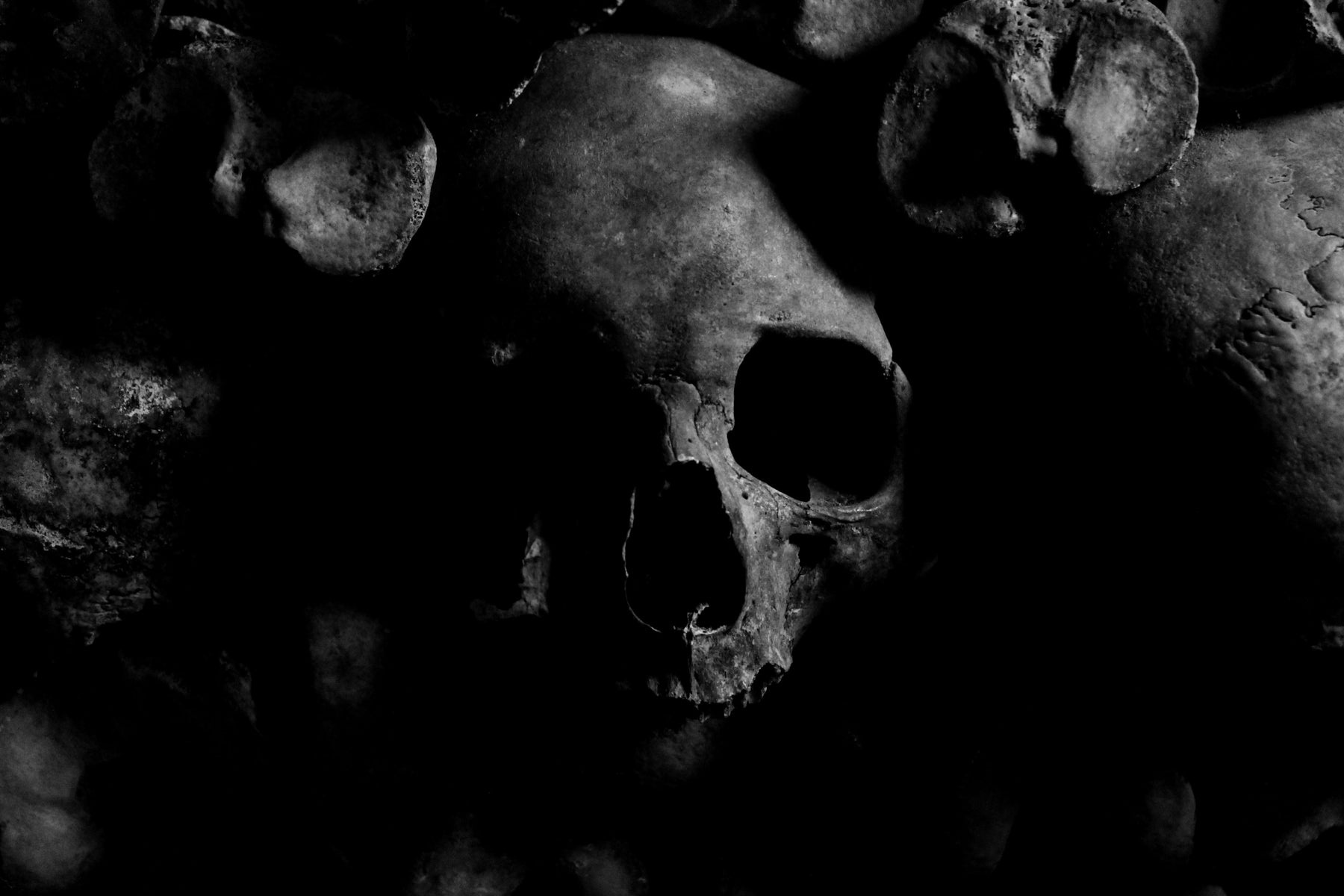 Dark jewelry banner