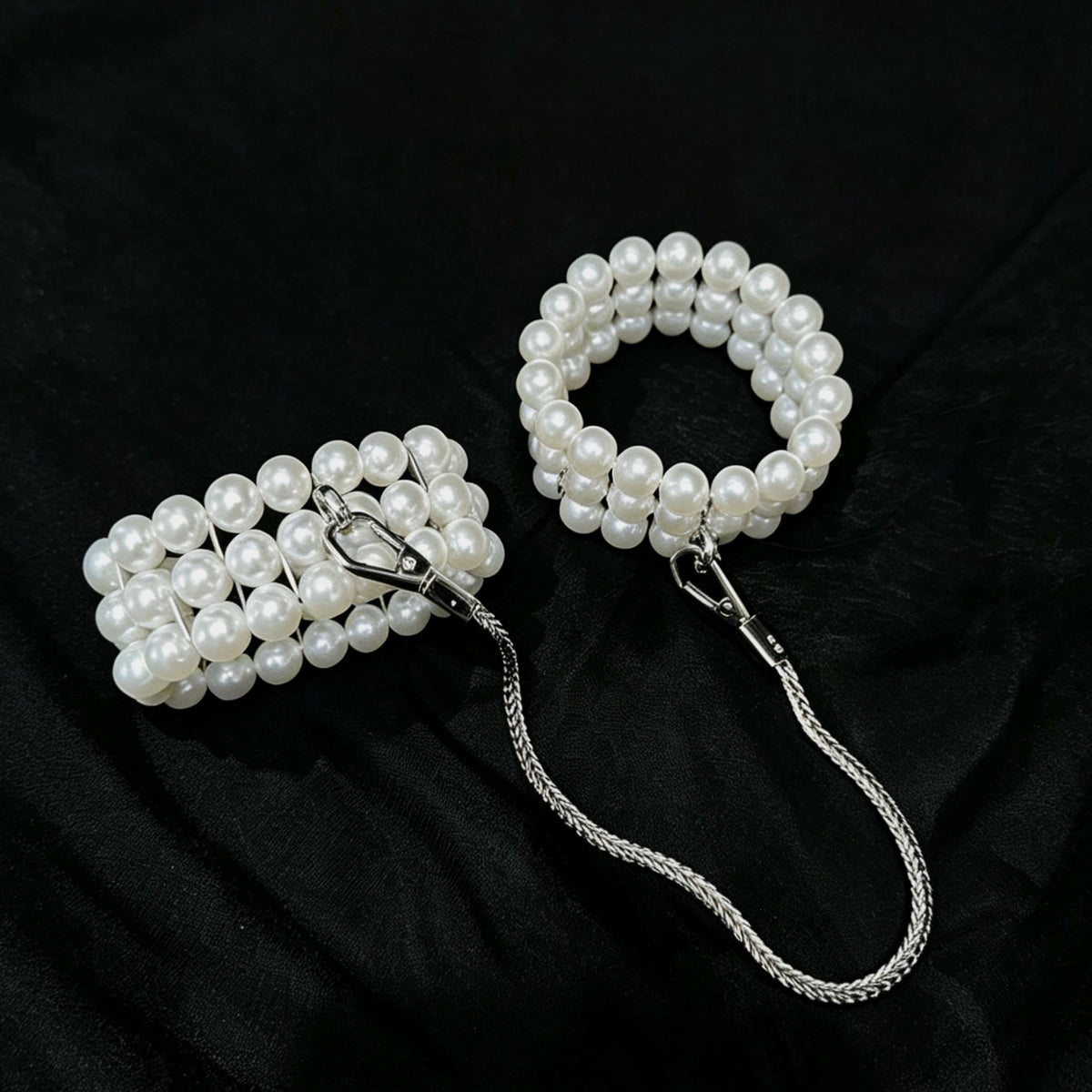 Punk Pearl Bracelet - Pearl close-up detail | Blackyyds