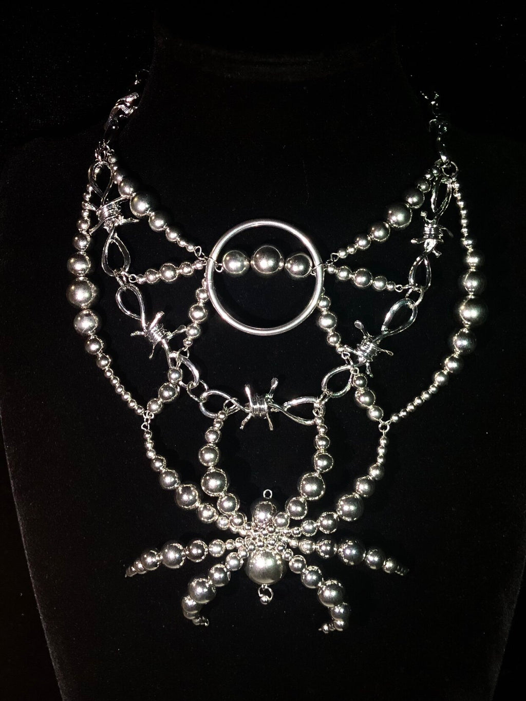 spider mercury necklace clasp detail | Blackyyds