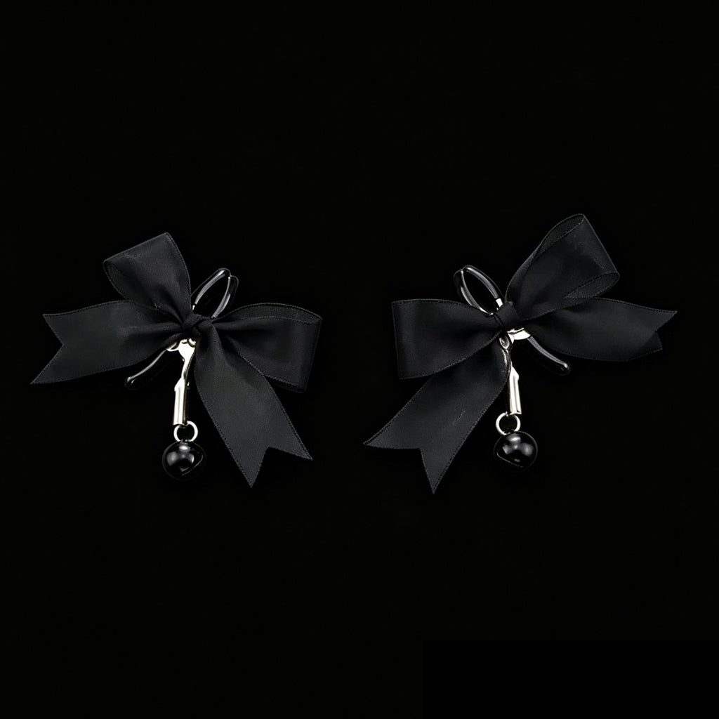 Y2K Bow Bell Choker - Black-and-White Clip Attachment close-up detail | Blackyyds