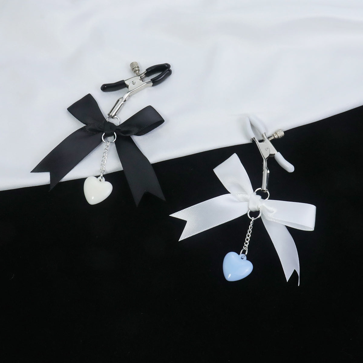 Y2K Bow Heart Pendant - Black-and-White y2k jewelry product view 2 | Blackyyds