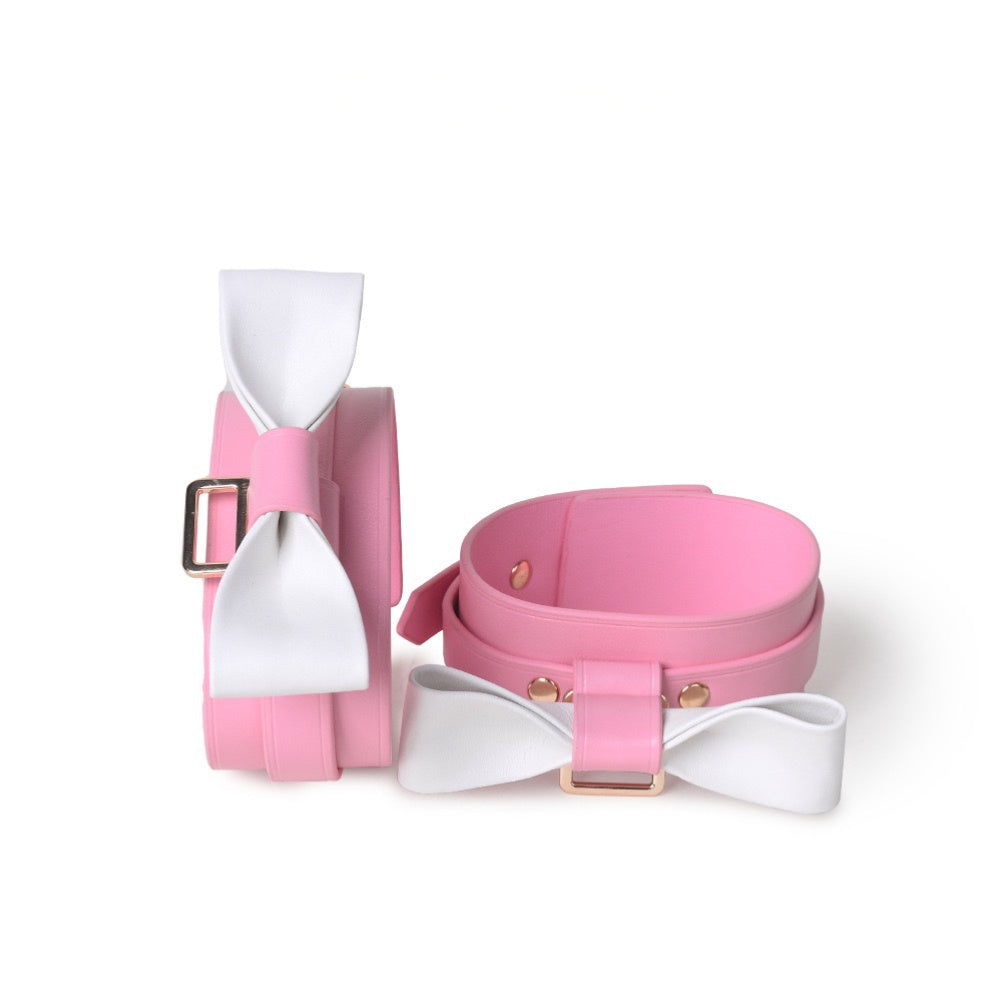 Y2K Heart Bow Choker Bracelet Set - Pink angle view | Blackyyds