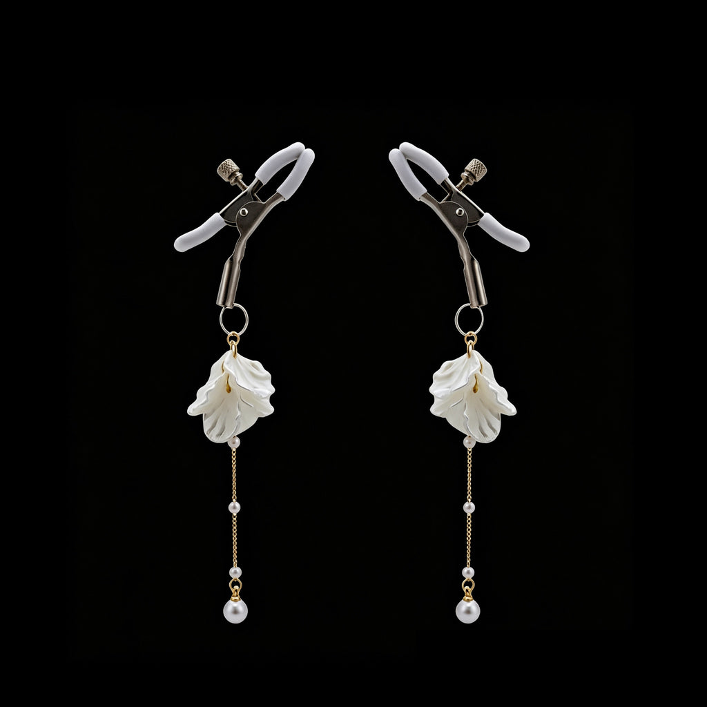 Y2K Petal Pendant - White Pearl Clip Attachment - y2k necklace | Blackyyds