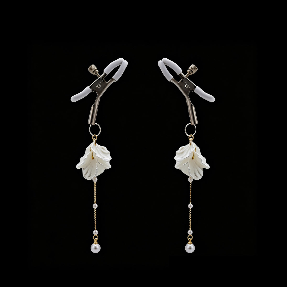 Y2K Petal Pendant - White Pearl Clip Attachment - y2k necklace | Blackyyds