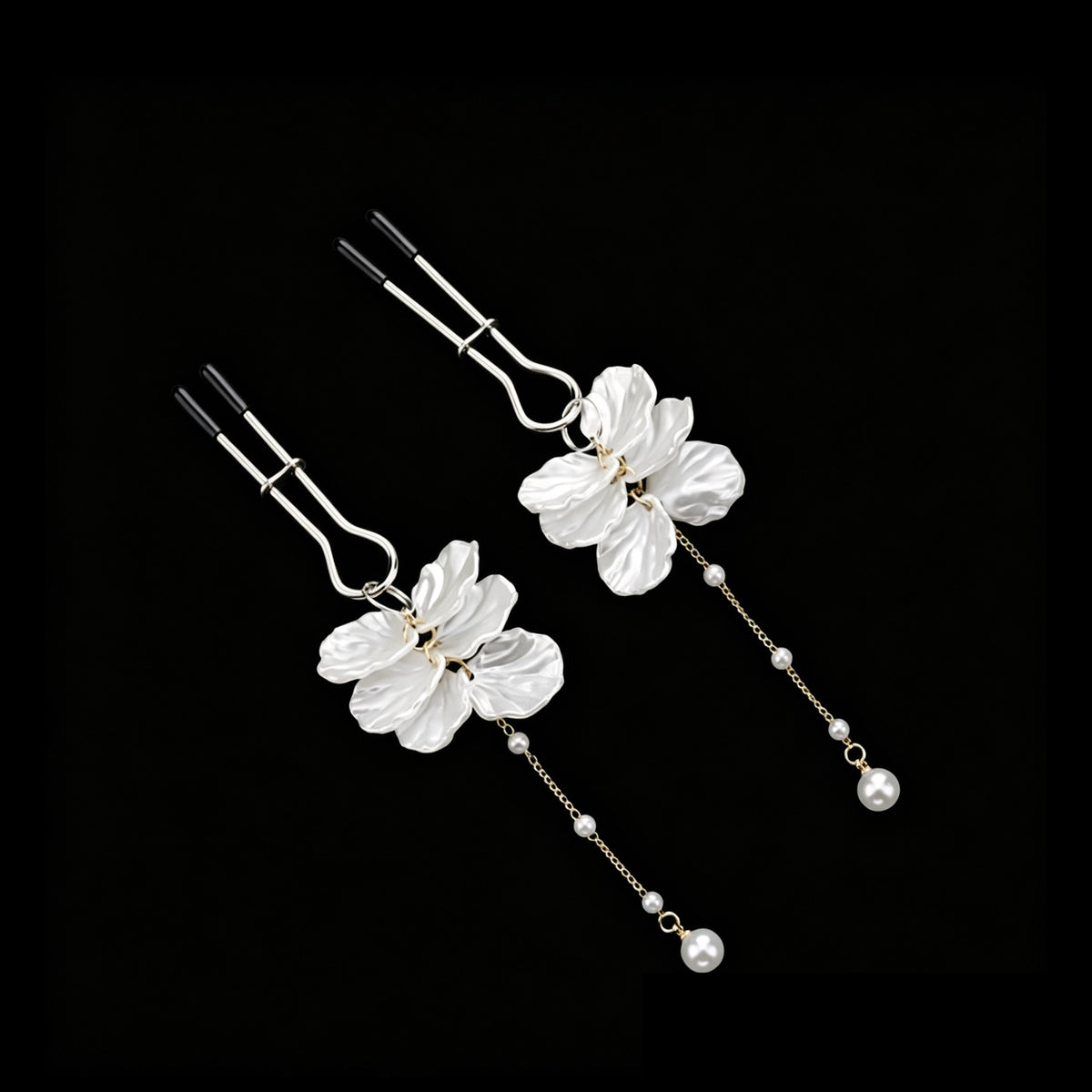 Y2K Petal Pendant - White Pearl Clip Attachment angle view | Blackyyds